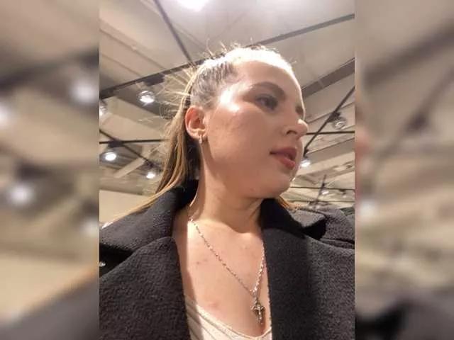 -Alexa-18- on BongaCams 