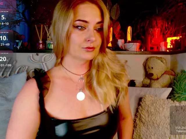 -JuliaSpace- on BongaCams 