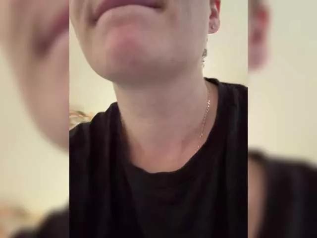 -Mint on BongaCams