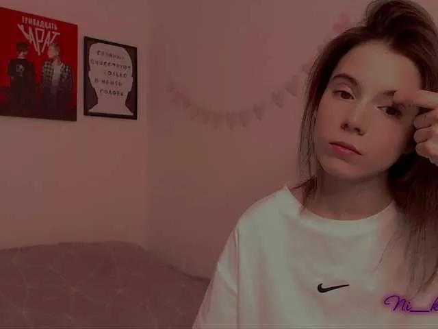 -naomisweet- on BongaCams 