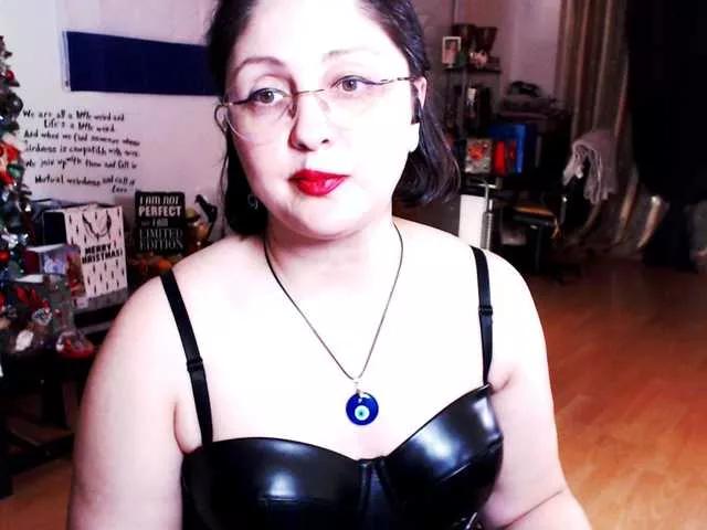 1imperatriza on BongaCams 