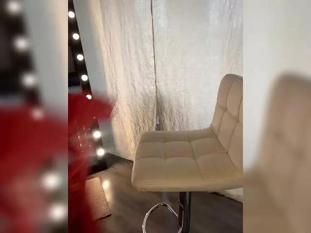 1INNA on BongaCams 