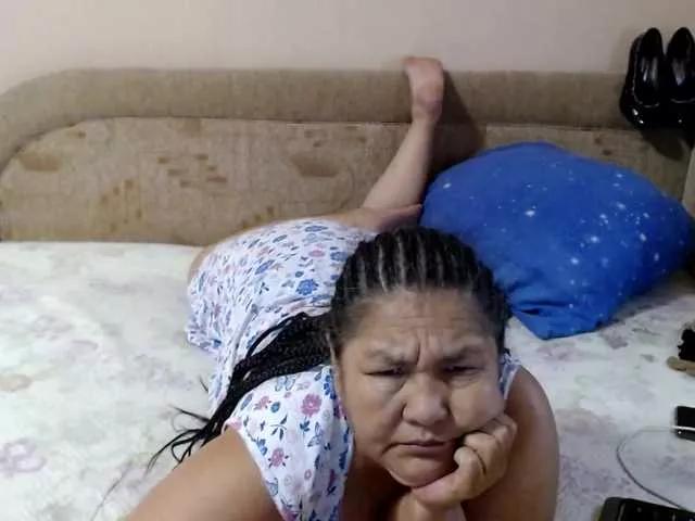 2Milf45 on BongaCams 