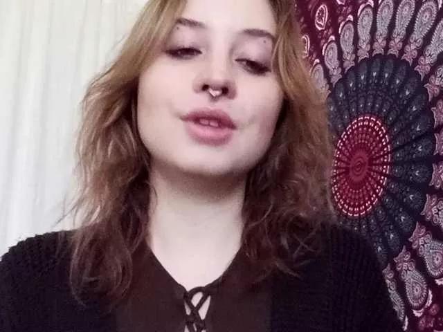 Offline AdalynGlow on BongaCams