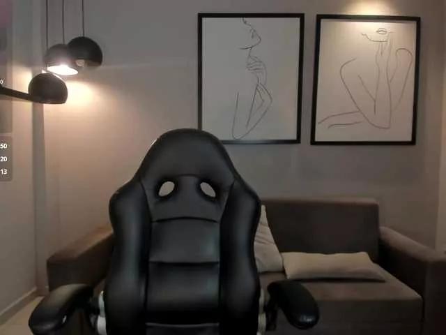 AdharaDonnet on BongaCams 