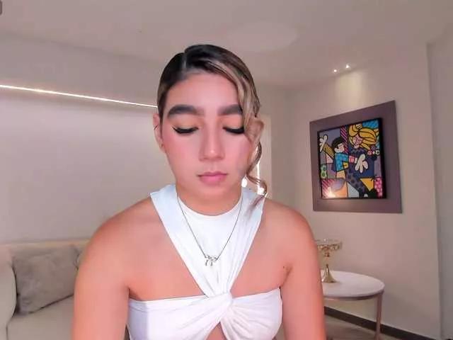 AdharaMoretti on BongaCams 