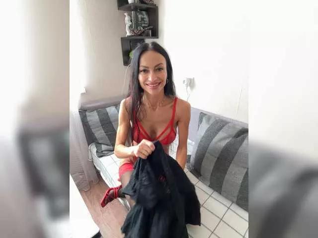 Offline AdrienneBourget on BongaCams