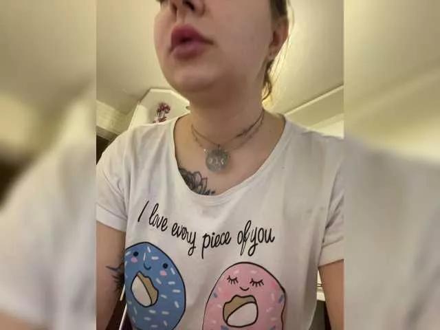 AgathaRuiz on BongaCams 