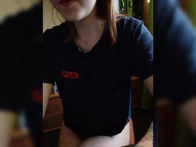 Alena121 on BongaCams 