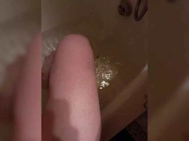 AlexaBaby989 on BongaCams 