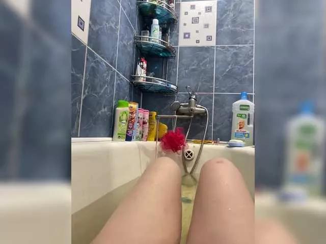 Aliana1620 on BongaCams 