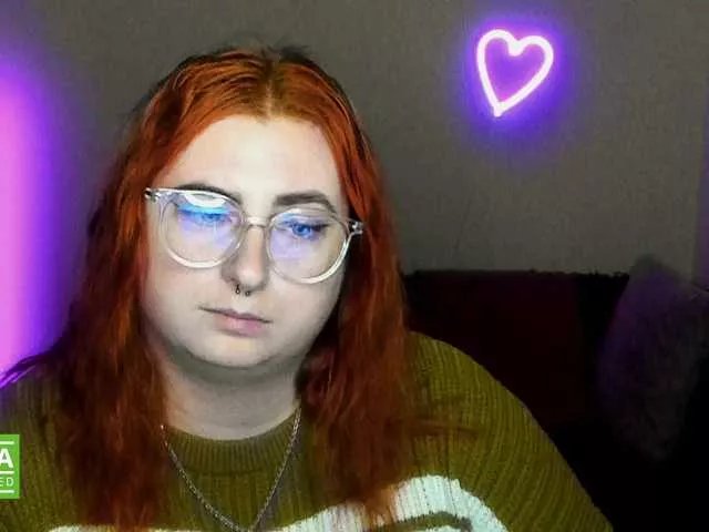 Offline Aliciaredluv on BongaCams