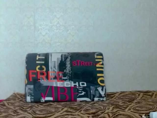 Naked Aliiicestone wants you to fuck her body now aliiicestone from BongaCams