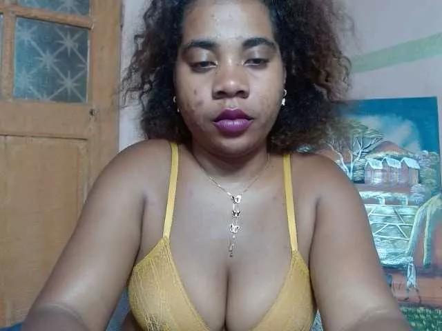 AlineEdena from BongaCams