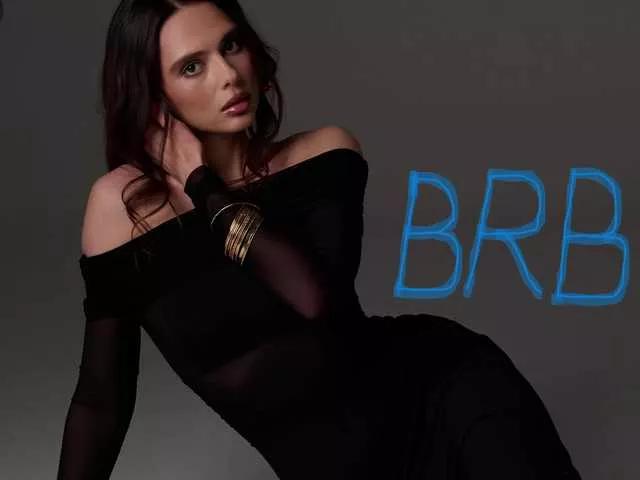 Checkout Allla, she wants to masturbate for you Allla from BongaCams