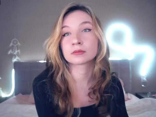 alyyyson on BongaCams 