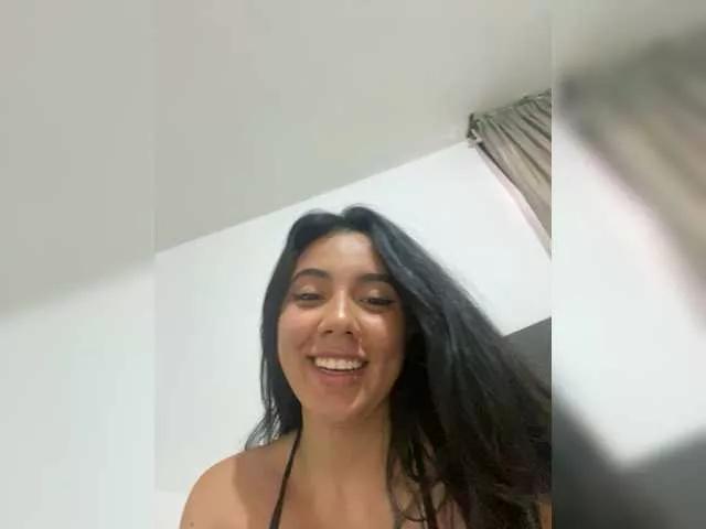 AmaliaSkov on BongaCams 