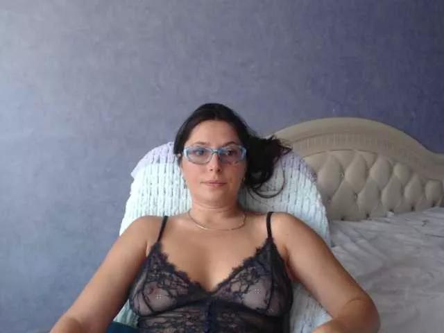 Offline AmandaFresh24 on BongaCams