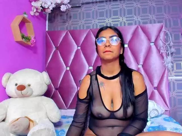AMBER-RIOS on BongaCams 