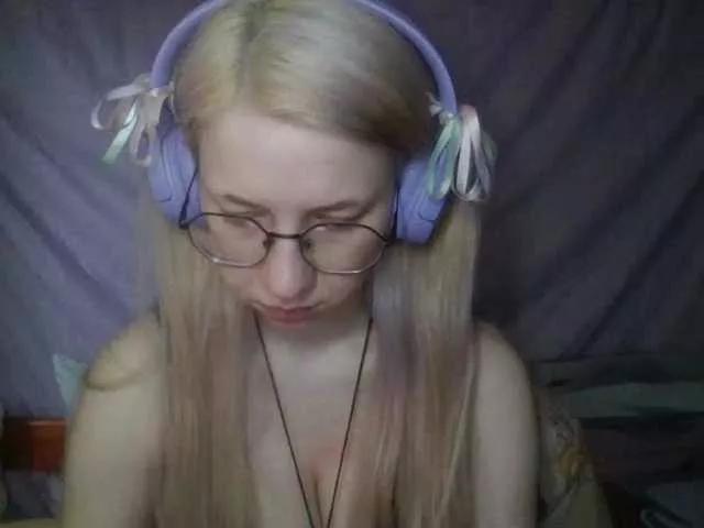 anadewitt on BongaCams 