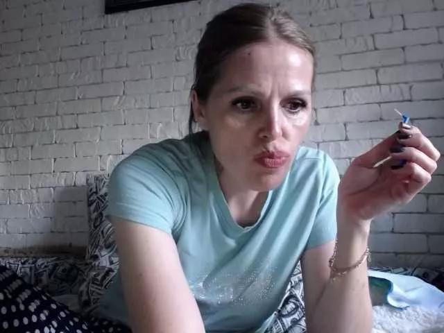 AngelAlone on BongaCams 