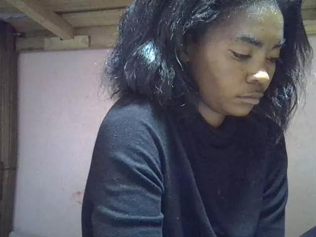 Angelinah75 on BongaCams 