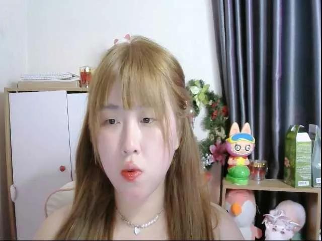 Animeee on BongaCams 