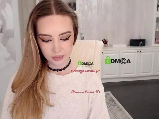 AnnaDaisy1 on BongaCams 