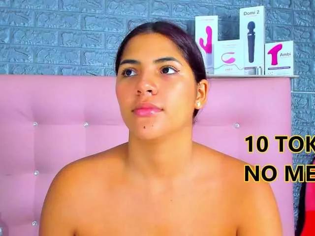 AriannaLewis on BongaCams 