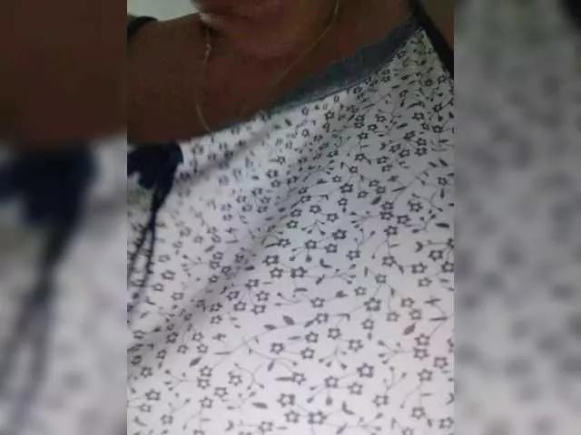 Offline Arlisaac on BongaCams