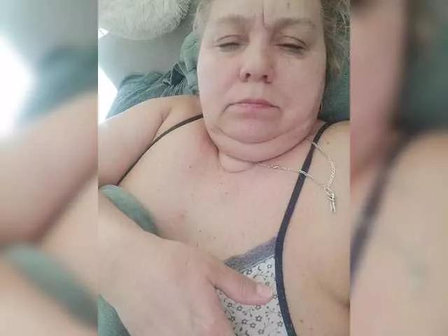 Offline Arlisaac on BongaCams