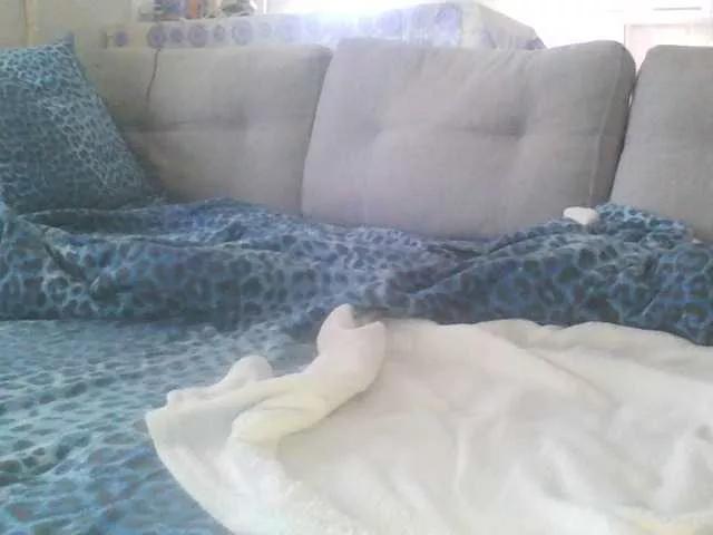 Offline Arlisaac on BongaCams