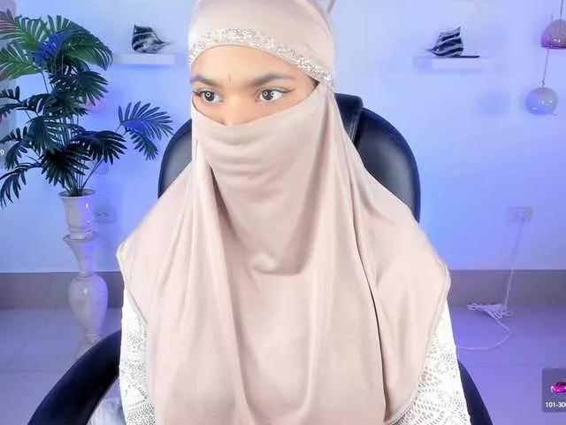 Aura-cuutee on BongaCams