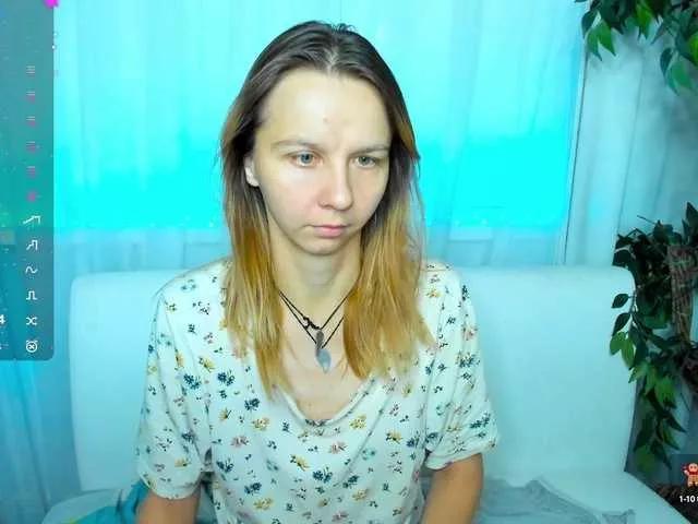 Offline Beellami on BongaCams