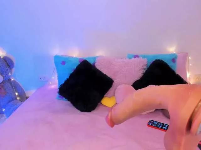 Belacurvyx on BongaCams 