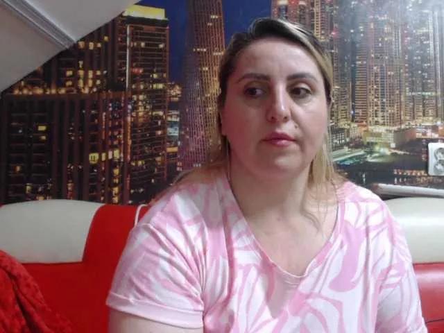 bellamaia on BongaCams 