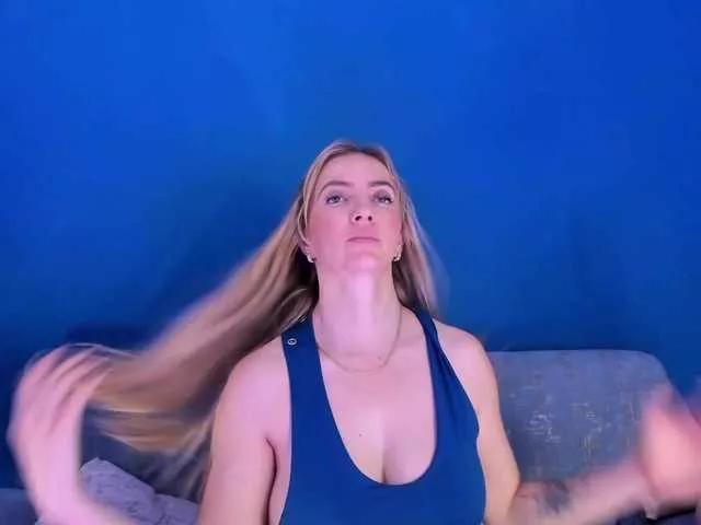 Offline BellaMarieX on BongaCams