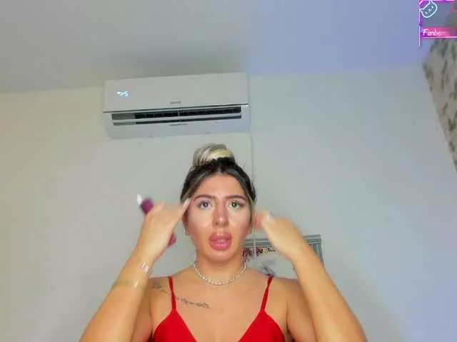 Freechat BelleHale on BongaCams