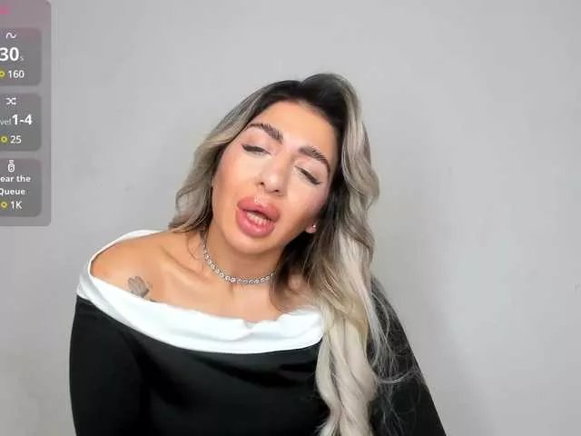 Freechat BelleHale on BongaCams