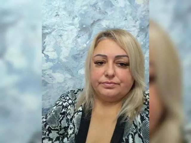 BigMilf from BongaCams