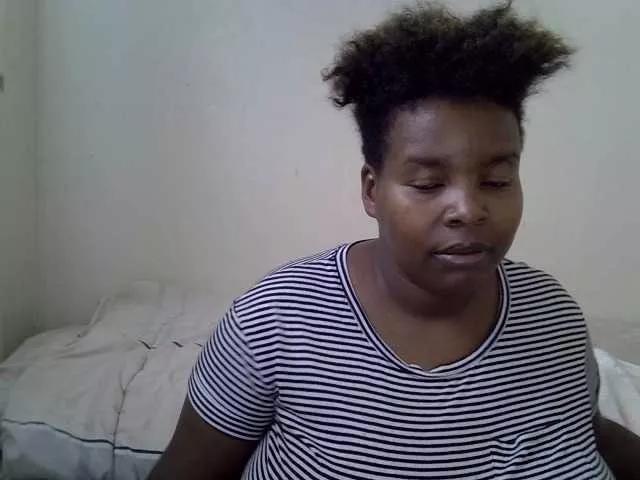 black-peari1394 on BongaCams 