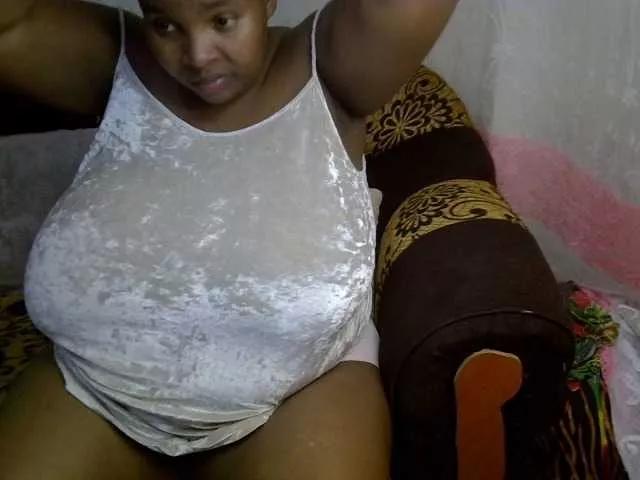 black-peari1394 on BongaCams 