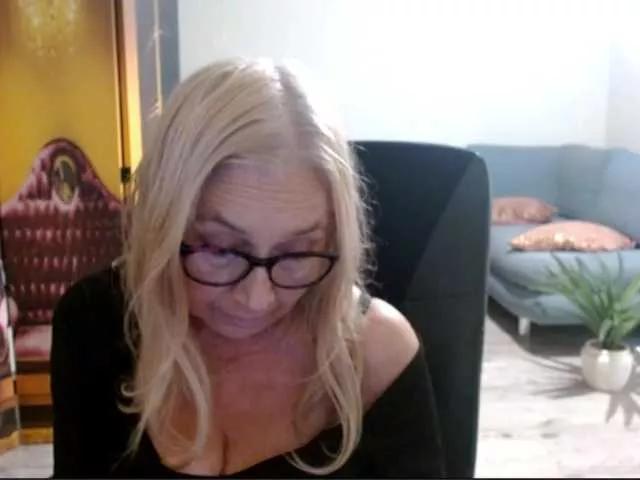 Offline BlondeSofia on BongaCams