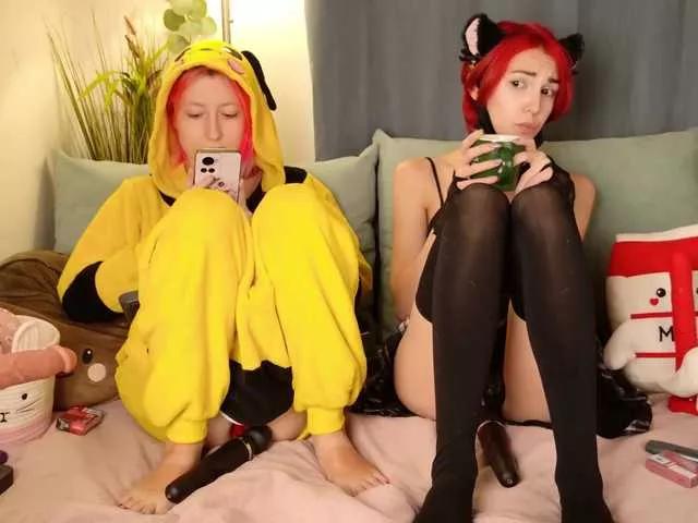 Dirty Bloom-and-Shen wants you to fuck their body now Bloom-and-Shen from BongaCams
