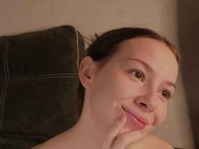 Naked BlushinBloom wants you to fuck her body now BlushinBloom from BongaCams