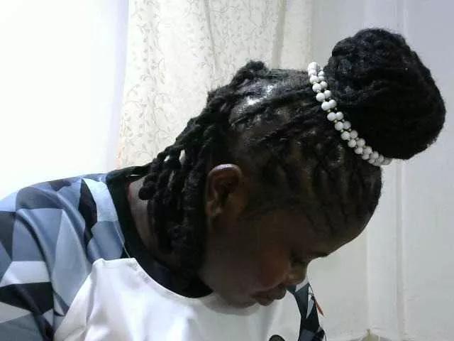 Offline Bubblybooty on BongaCams