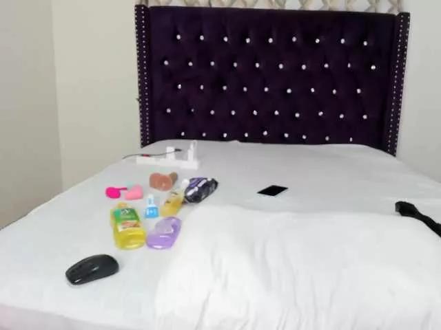 Offline Busty-Bree on BongaCams