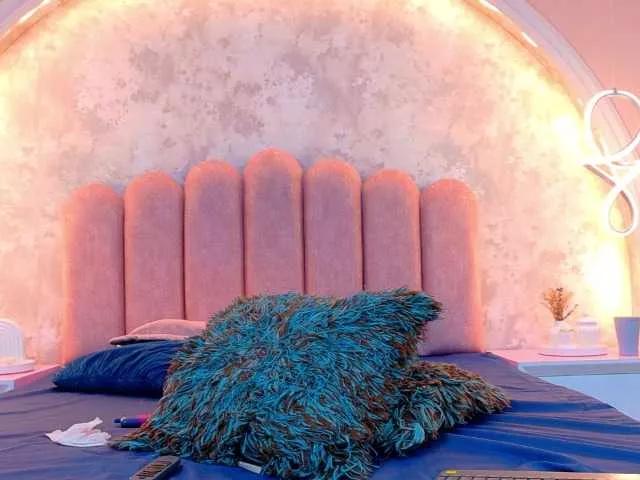 CamileJohnston on BongaCams