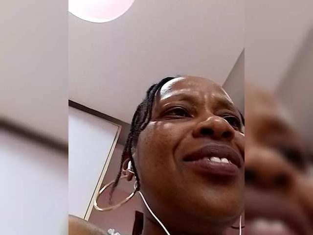 Offline CandyLove on BongaCams