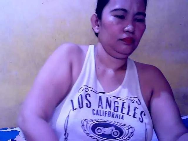 Offline Carmela4u on BongaCams